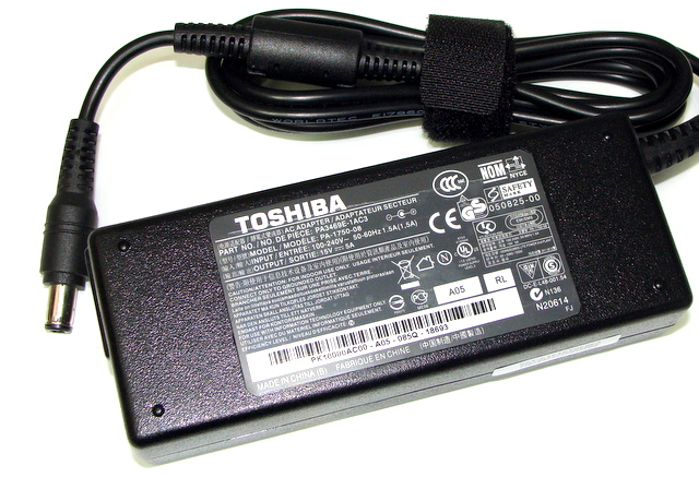   Adaptor Toshiba